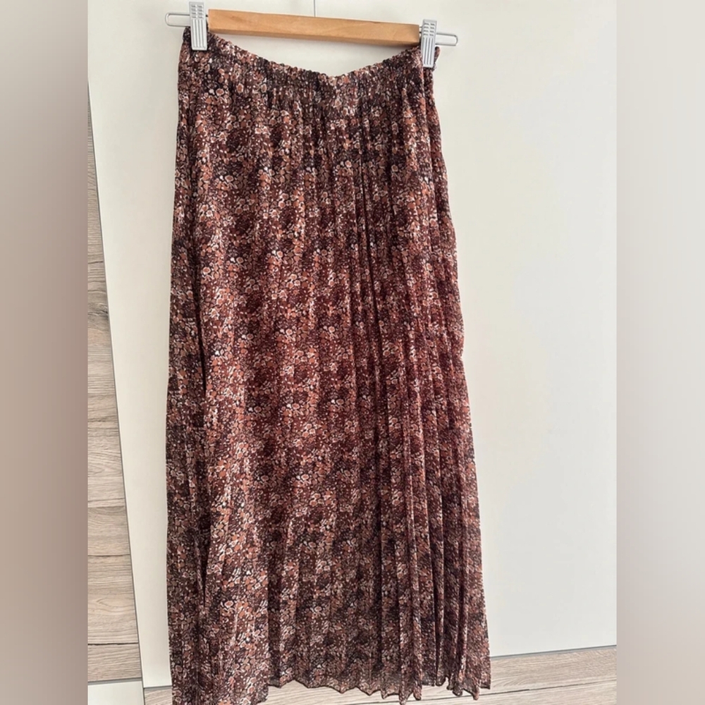 Floral Pleated Maxi Skirt - Brown